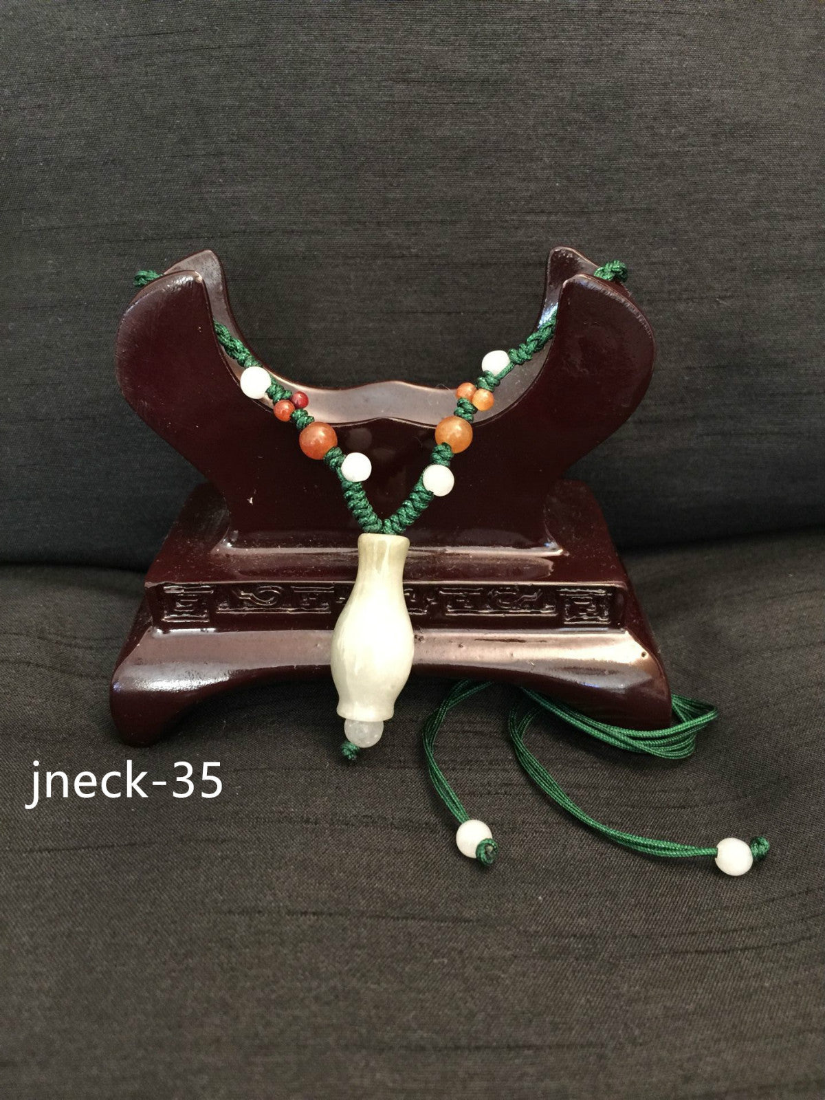 New Handmade Ladies Oriental Chinese Cute Lucky Vase Jade Adjustable Necklace