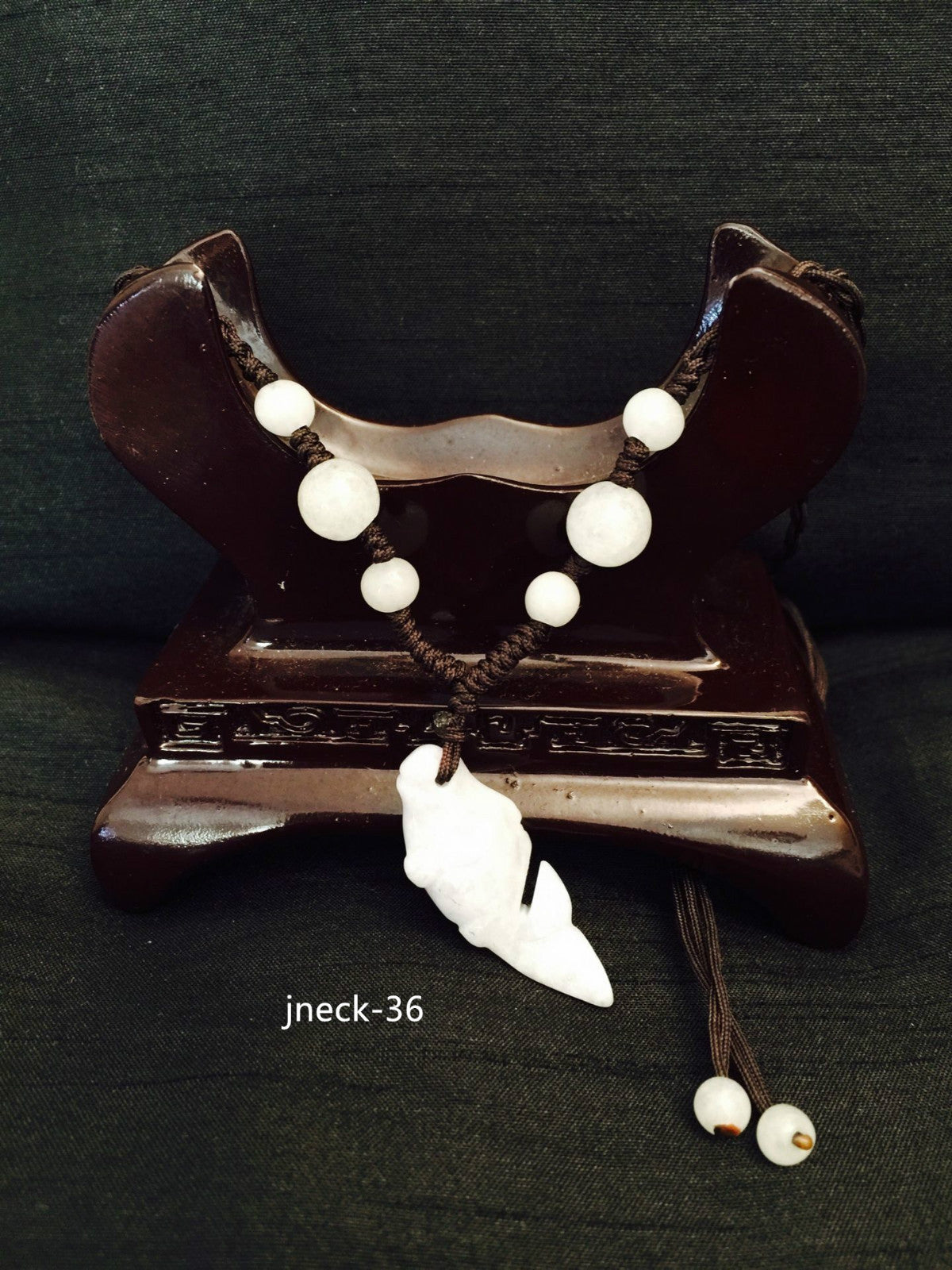 NEW Elegant Handmade Ladies Oriental Chinese Lucky Fish Jade Adjustable Necklace