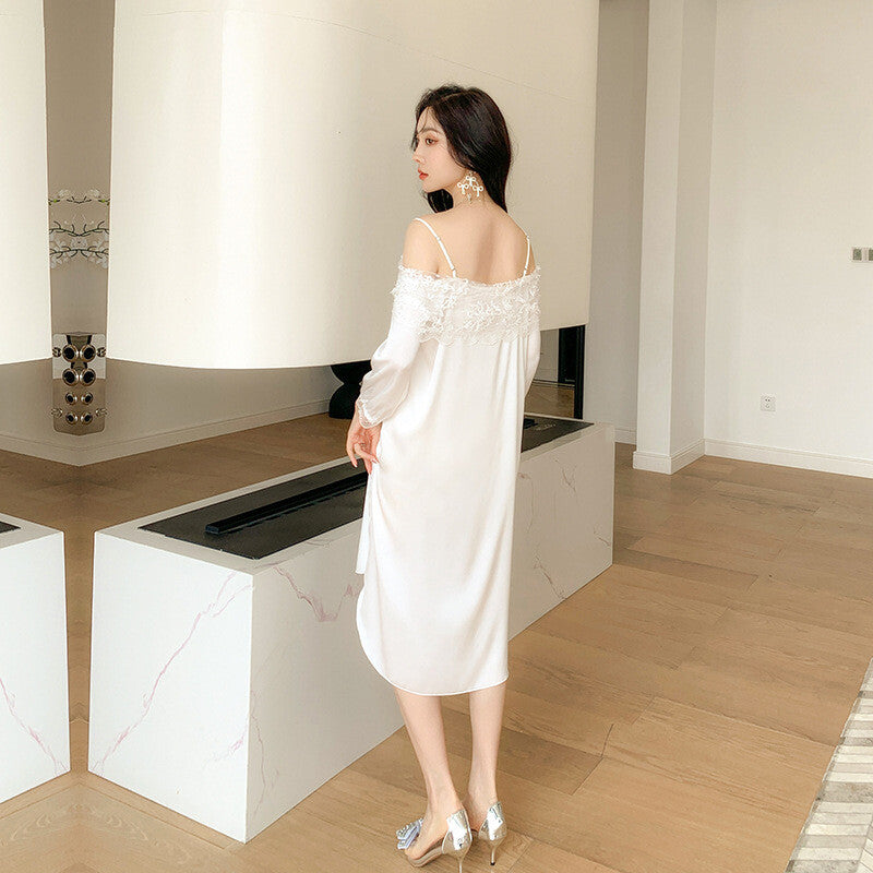 Elegant White Victorian Style Long Sleeve Cotton Ladies Lace Nightdress