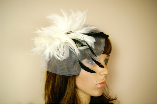New White Feathers Ladies Womens Wedding Races Fascinator Hat Hair Clipper Veil 