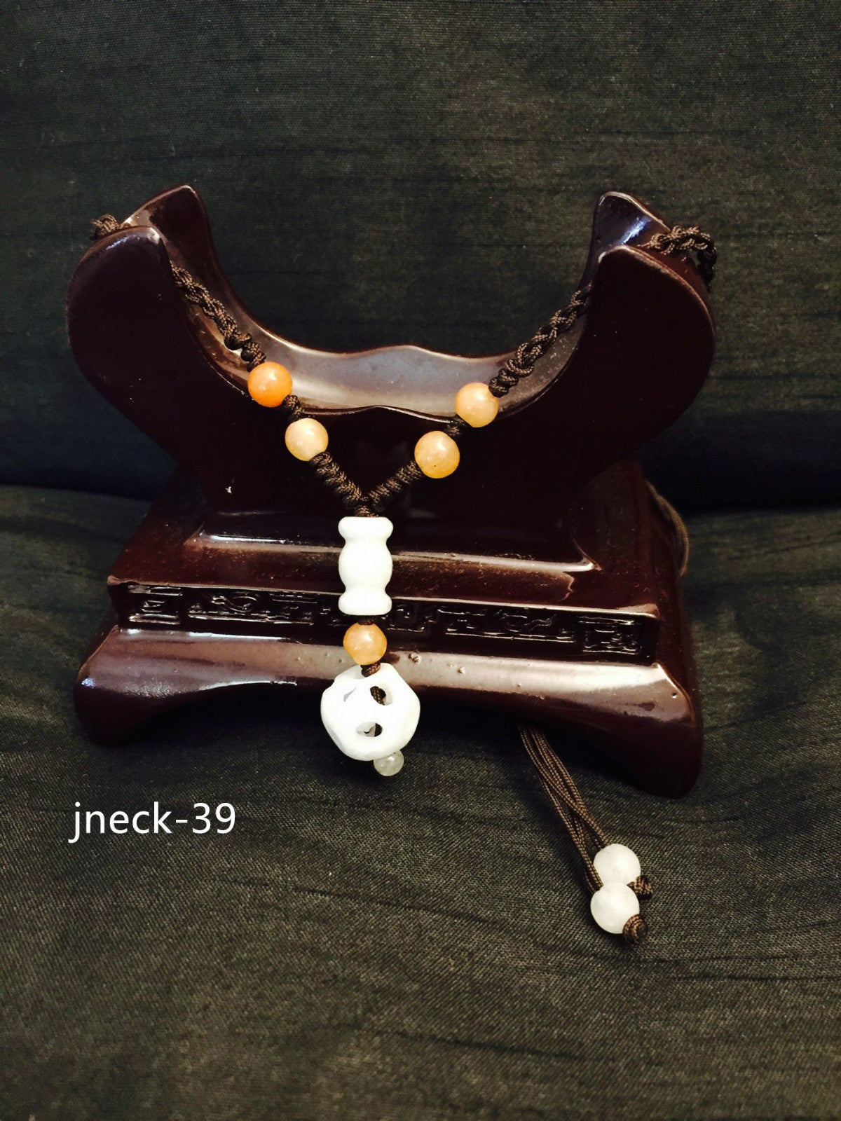 New Handmade Ladies Oriental Chinese Cute Lucky Vase Jade Adjustable Necklace 