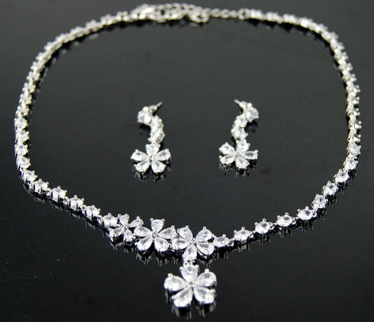 Beautiful Gorgeous Diamonds Stones Womens Ladies Elegant Necklace Earrings Set